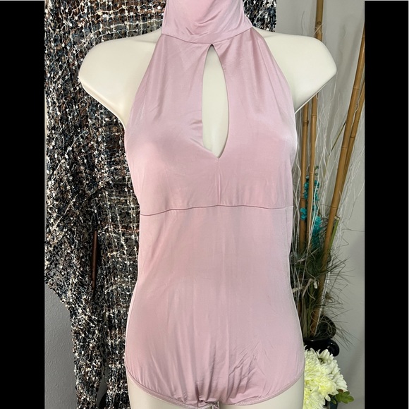 Moda International sexy keyhole cutout bodysuit size small - Picture 2 of 7